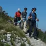 Escursionisti in azione sul lato italiano del monte Sabotino