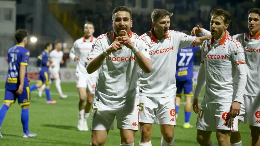 La gioia di Alessandro Faggioli dopo la rete dell’1-0 al Briamasco (foto Mariani / Lasorte)