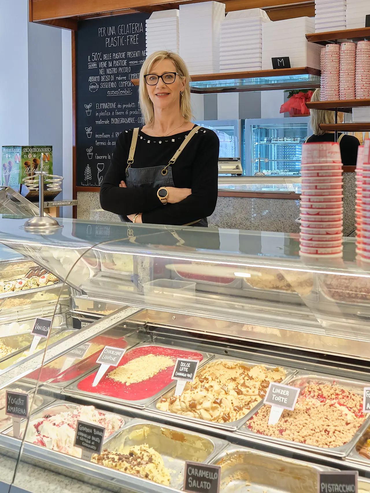 Il banco dei gelati di Arnoldo in viale d’Annunzio festeggia i cinquant’anni Foto Massimo Silvano