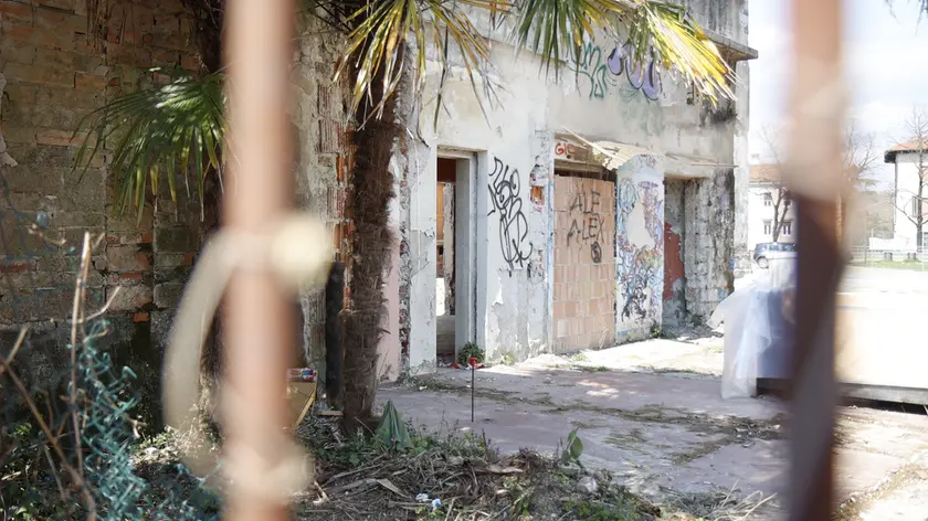 Lo stato in cui versa la parte più degradata della Stella Matutina (foto Daniele Tibaldi)
