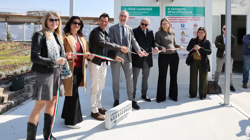 L'inaugurazione. Foto Lasorte