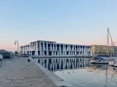 Uno sguardo alla nuova piscina terapeutica Acquamarina, svelata nei render a firma di Teco+partners