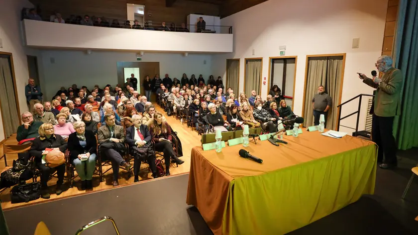 Un’assemblea pubblica del Comitato (foto Daniele Tibaldi)
