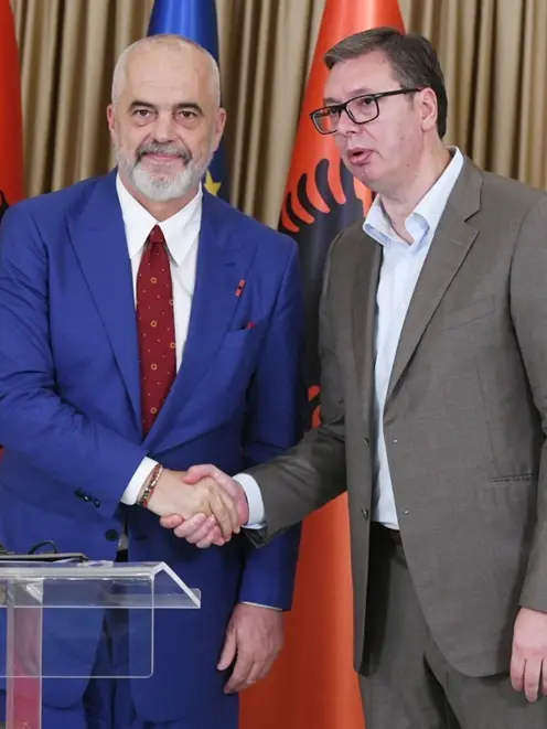 Da sinistra Edi Rama con Aleksandar Vučić (foto Srpskainfo.com)