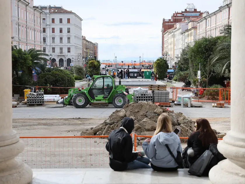 Lavori in piazza Sant'Antonio