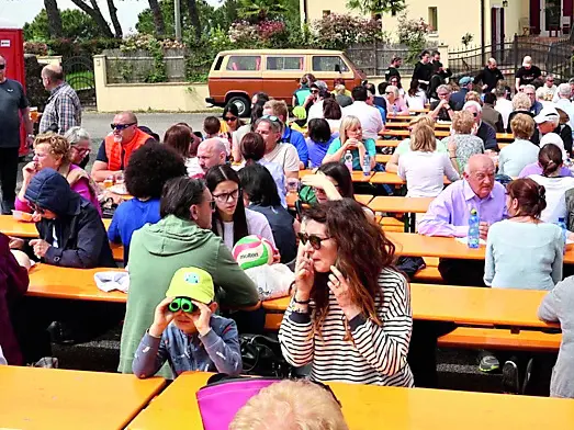 La scorsa edizione della Pasquetta sul monte Quarin (foto Petrussi)