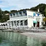 Lo storico ristorante “Dama Bianca”, situato nella baia di Duino (foto Andrea Lasorte)