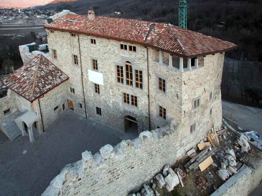 Il castello di Prampero in una foto di archivio