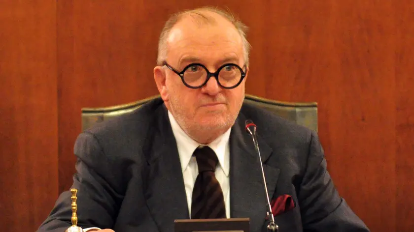 Sergio Pacor nel ruolo di presidente del Consiglio comunale (foto archivio Bruni)