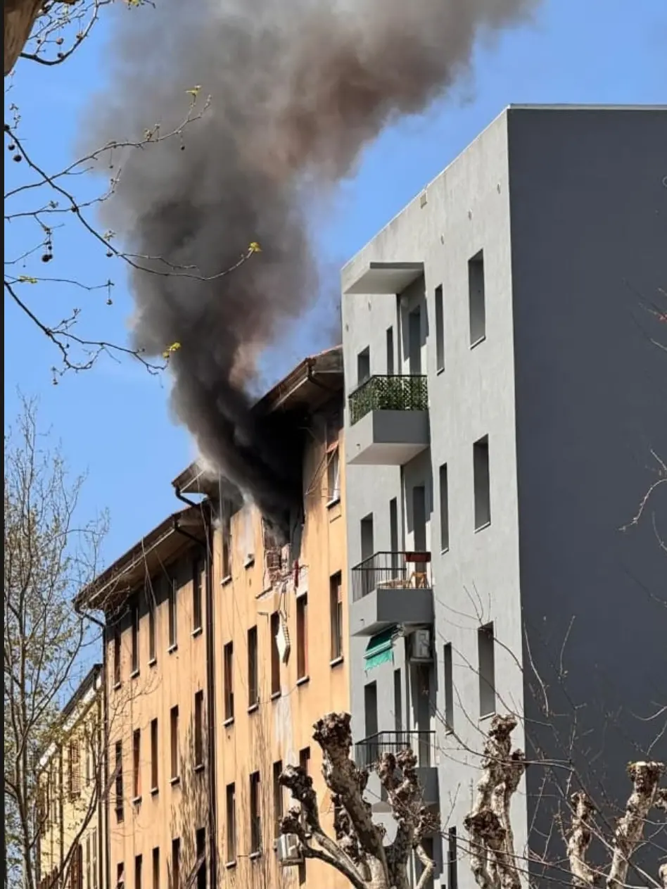 Il fumo dopo l'esplosione