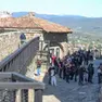 Turisti in attesa di entrare in Castello (Tibaldi)