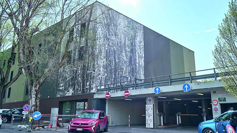 La nuova palestra appena ultimata a San Giovanni, accanto l’ingresso del park multipiano (foto Silvano)
