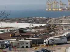 I lavori che i privati stanno svolgendo a Servola nell’ex area a caldo, adiacente alla zona dove dovrebbe sorgere la stazione.