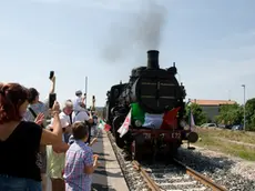 Il treno storico lungo la linea Sacile-Gemona (Petrussi)