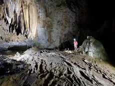 Una foto scattata nella maestosa grotta del Plutone sul Carso triestino