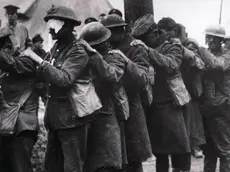 Soldati dopo la battaglia di Ypres (archivio)