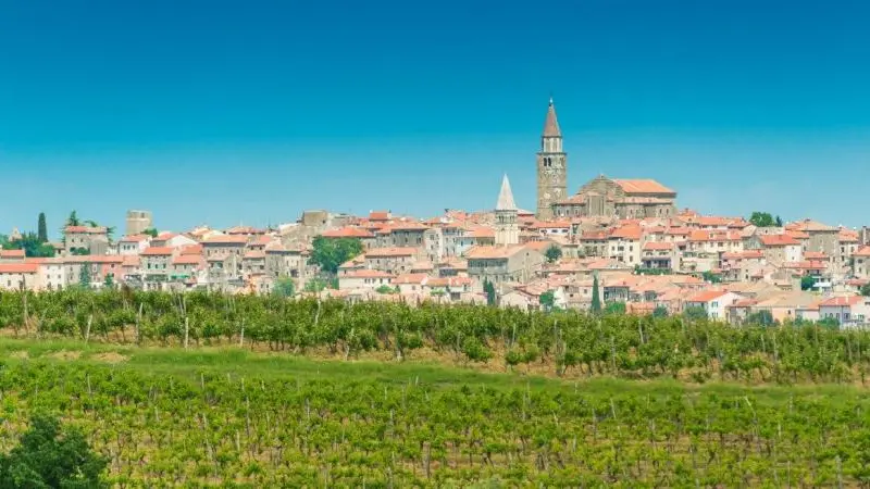 Una veduta di Buie foto bale-valle.com