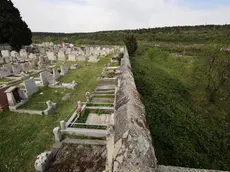 Il terreno dietro l’attuale camposanto individuato dal Comune (foto Andrea Lasorte)