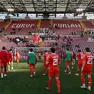 I giocatori della Triestina sotto la curva Furlan dello stadio Rocco al termine di una partita del campionato di serie C Foto Andrea Lasorte