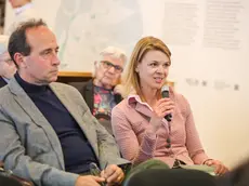 Alcuni lavoratori transfrontalieri intervenuti all’incontro organizzato dal GectGo sulla sanità. Foto Tibaldi