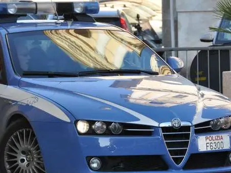 Una Volante della polizia