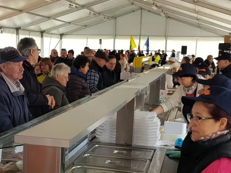 Alcuni momenti della Festa degli asparagi a Fossalon