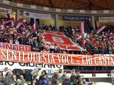 La coreografia della Curva Nord durante il derby con Treviso Foto Bruni