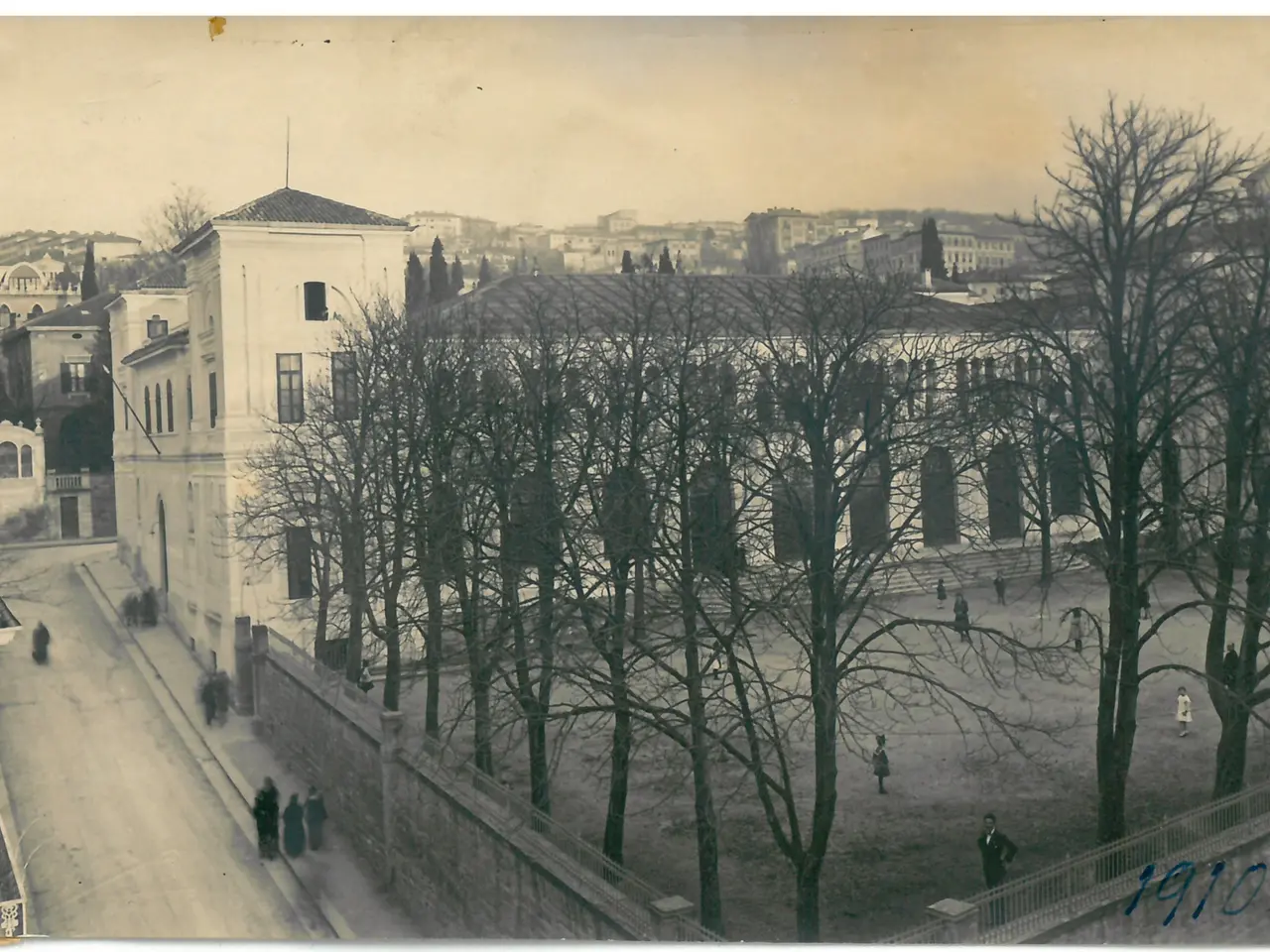 Ecco come si presentava l'area della Ginnastica triestina (Archivio Sgt)