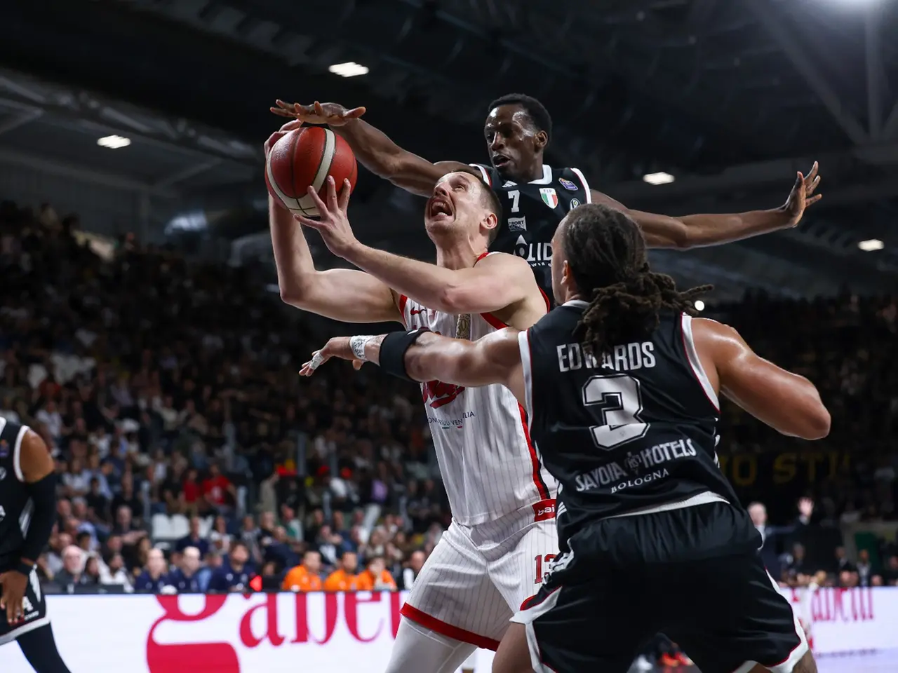 Un momento del match tra Trieste e Bologna (Lasorte)