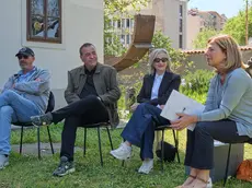 Lunetta Savino (seconda da destra) con Chiama Omero di Fvg Film Commission e il regista Gianluca Mazzella (fotoservizio Massimo Silvano)