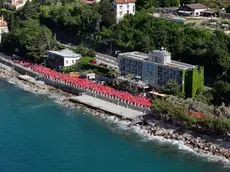 Il serpentone rosso presente a Miramare nella passata edizione della Family con un suggestivo scatto dall’alto