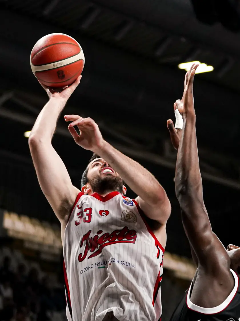 L’australiano Bannan è stato l’mvp dei triestini a Bologna (foto Ciamillo / Lasorte)
