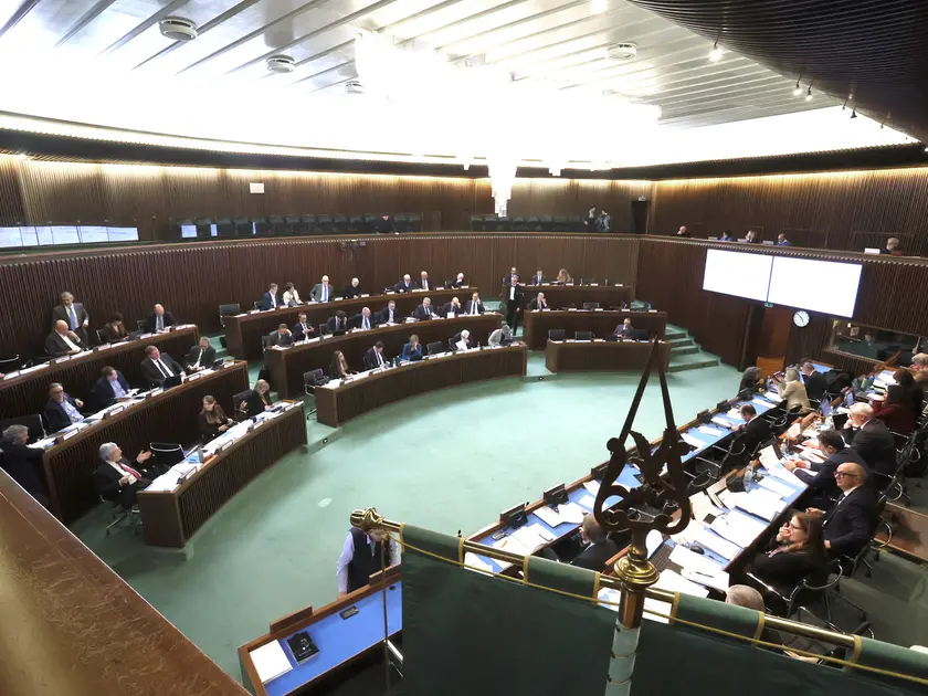 L’aula del Consiglio regionale che dovrà approvare il nuovo disegno di legge (foto archivio Lasorte)