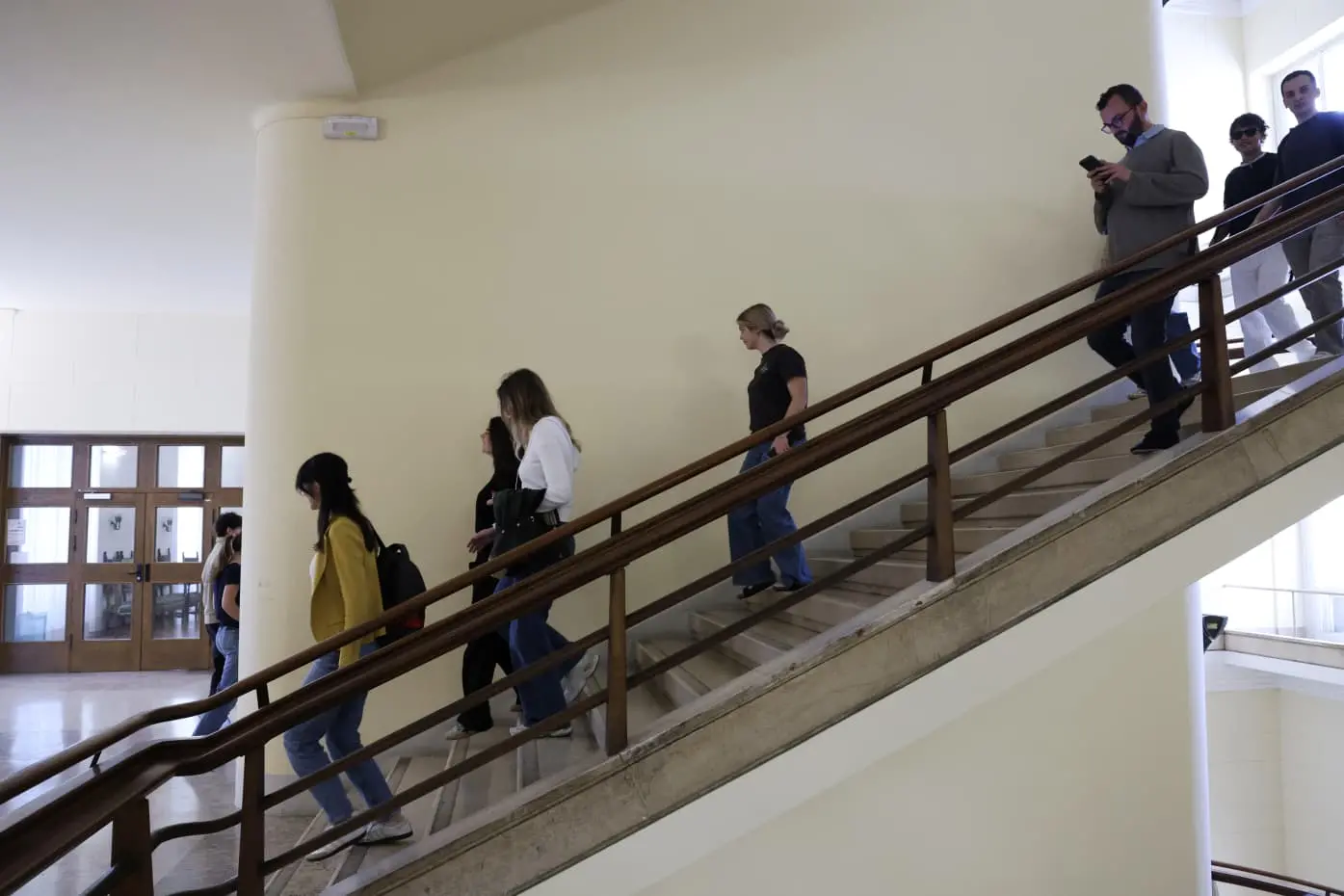 L’Università di Trieste, in occasione della Giornata mondiale per la salute e la sicurezza sul lavoro, ha partecipato a un’iniziativa congiunta per rafforzare, a livello accademico e territoriale, la cultura della prevenzione, con una maxi esercitazione che ha coinvolto studenti, docenti e personale amministrativo