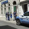 L'arrivo di polizia scientifica e Digos nella sede triestina de Il Piccolo