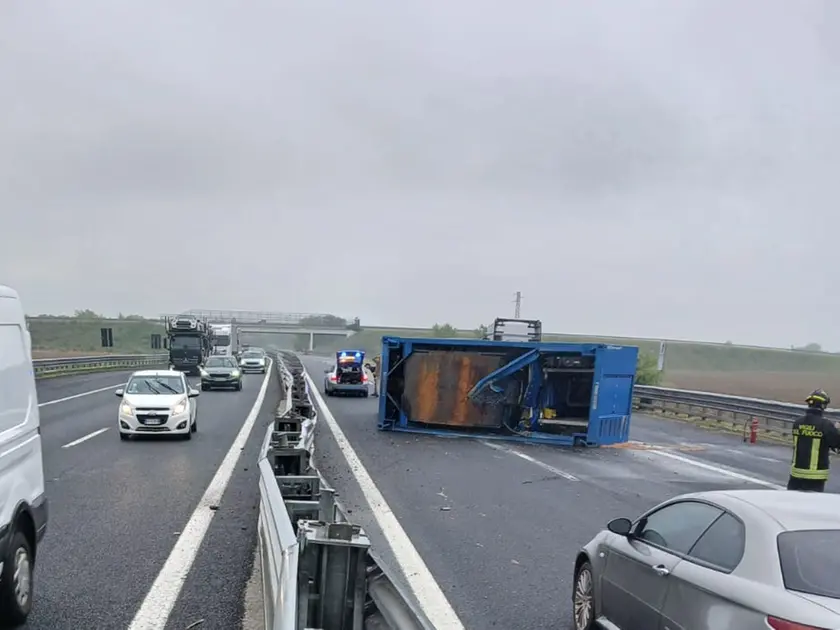 L'incidente in A4 nel tratto tra Villesse e Palmanova, in direzione Venezia