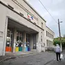 L’esterno della scuola Rossetti in via Zandonai nel rione di Valmaura dove si è verificata l’aggressione Foto Andrea Lasorte