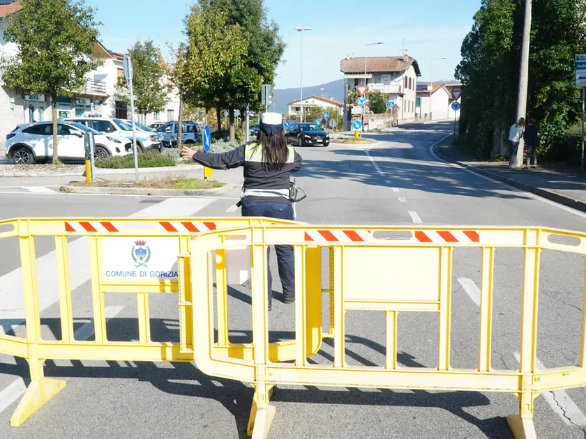 Un’agente della Polizia locale di Gorizia al lavoro Archivio