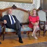 Il sindaco Roberto Dipiazza con l'assessora nel salotto azzurro del Municipio
