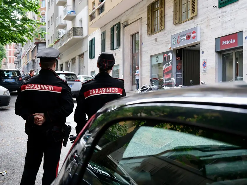 I carabinieri in via del Ghirladaio (Silvano)