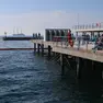 Lo stabilimento balneare Ausonia fra tintarella e primi tuffi in mare Foto Andrea Lasorte