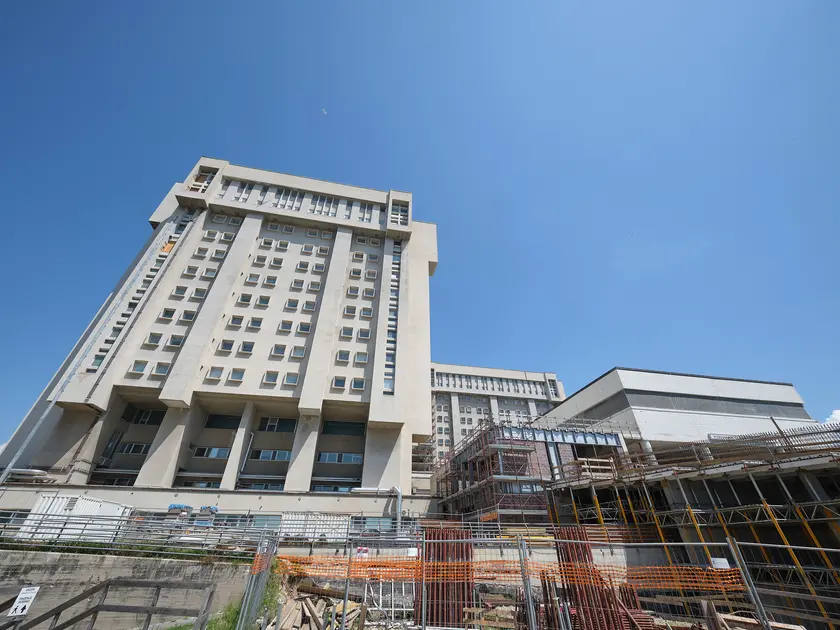 Il cantiere fermo all'ospedale di Cattinara (Silvano)
