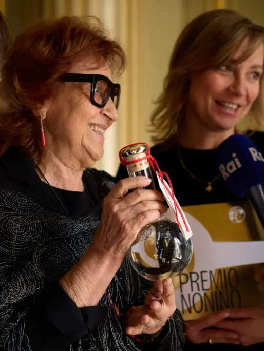 A sinistra Giannola Nonino, a destra Antonella Nonino