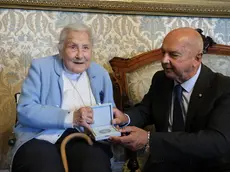 Paola Del Din premiata dal sindaco Dipiazza (foto Andrea Lasorte)