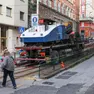 Uno dei carri scudo del Tram in via Commerciale (foto Andrea Lasorte)