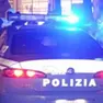 In via dell'Annunziata è intervenuta una volante della Polizia di Stato (foto d'archivio)