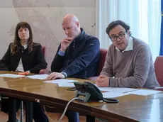 La conferenza stampa sulle tariffe Tari (Silvano)