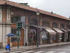 Le altre attività commerciali che si affacciano su via Boccaccio Foto A.Simcic/Tibaldi