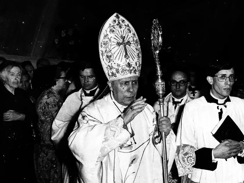 Monsignor Antonio Santin assieme a don Ettore Malnati