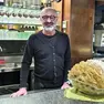 Andrea Cioffi dietro il bancone dello storico bar Demar di borgo Udine a Palmanova